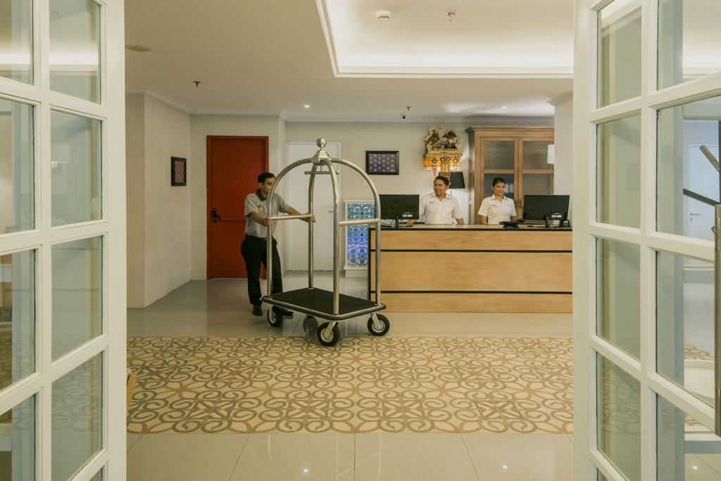 Yan'S House Hotel Kuta Lombok Kültér fotó