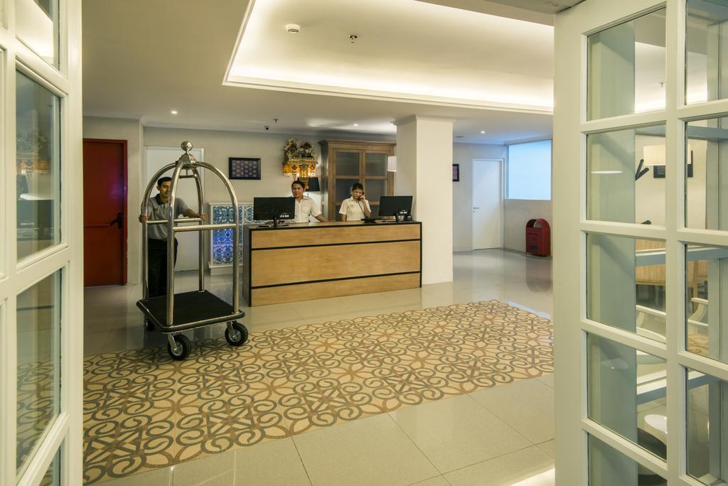 Yan'S House Hotel Kuta Lombok Kültér fotó